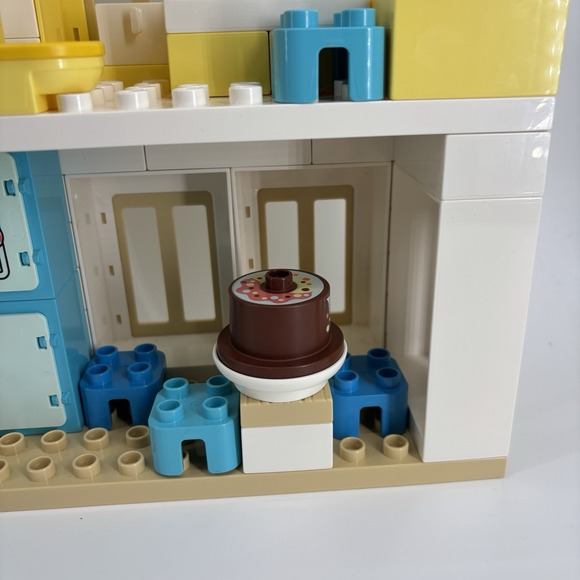 LEGO DUPLO: Modular Playhouse 10929 Set Discontinued 99%‎ Complete - Picture 6 of 10